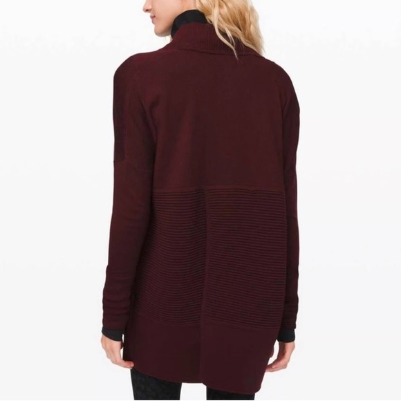 Lululemon Sit in Lotus Merino Wool Wrap II in Garnet - Size 8 - Picture 2 of 10